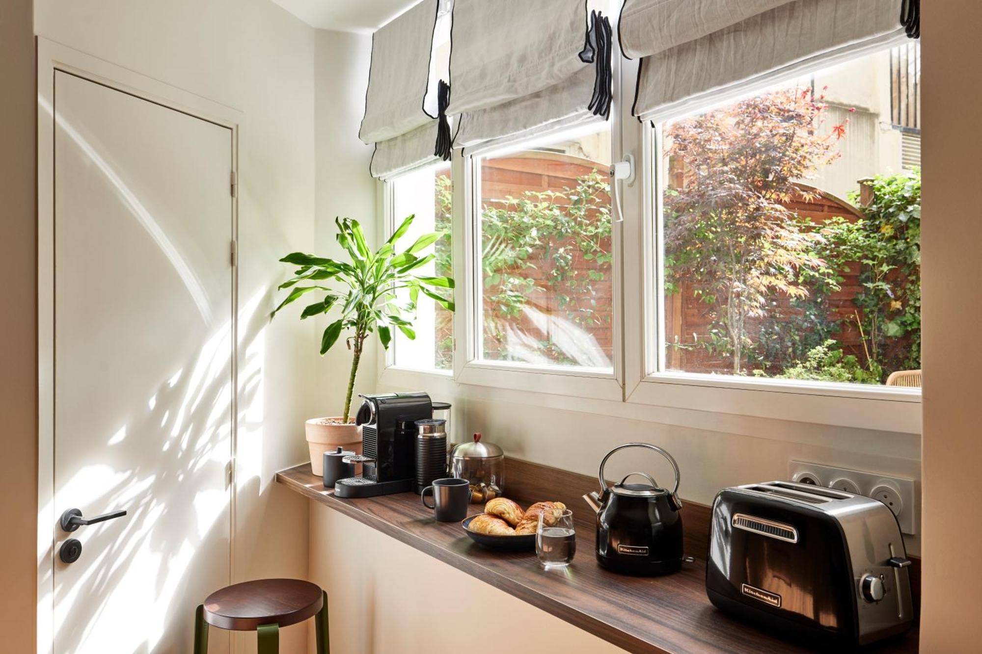 Stylish 2Br & 2Ba With Private Terrace Lejlighed Paris Eksteriør billede
